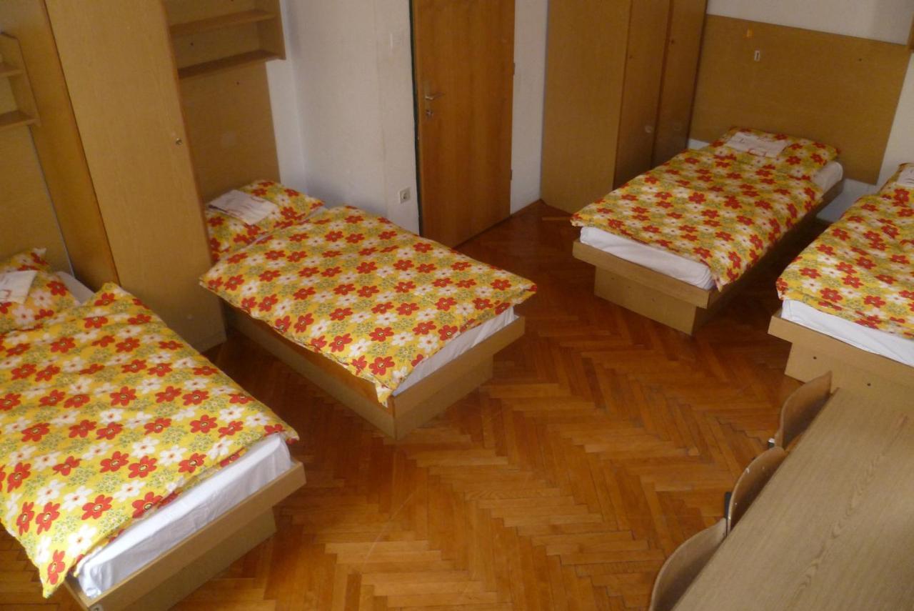 Hostel Tabor Liubliana Quarto foto